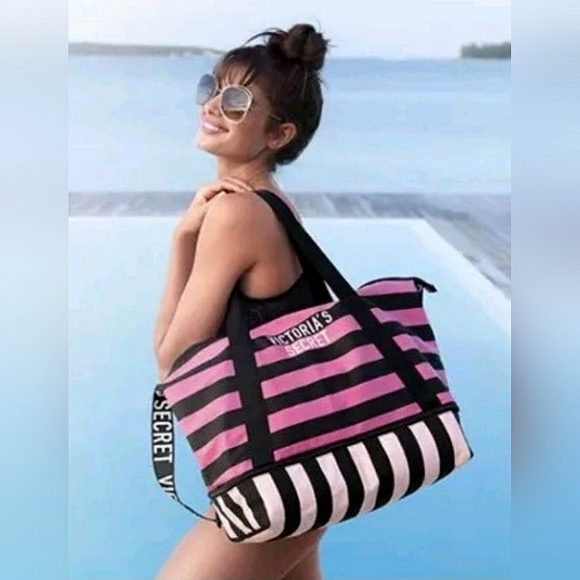 NWT Victoria's Secret | Weekender Bags x2 | Women's | Y2K | Limited Edition - Picture 2 of 16